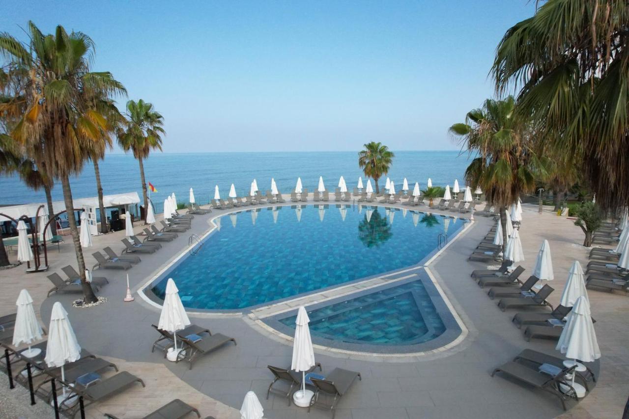 Ośrodek wypoczynkowy Flora Garden - Couples Concept - Adults Over 16 Only 5*